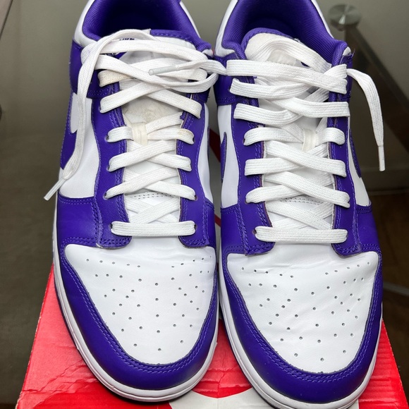 Nike Dunk Low Championship Court Purple
Men 12 - Picture 6 of 7